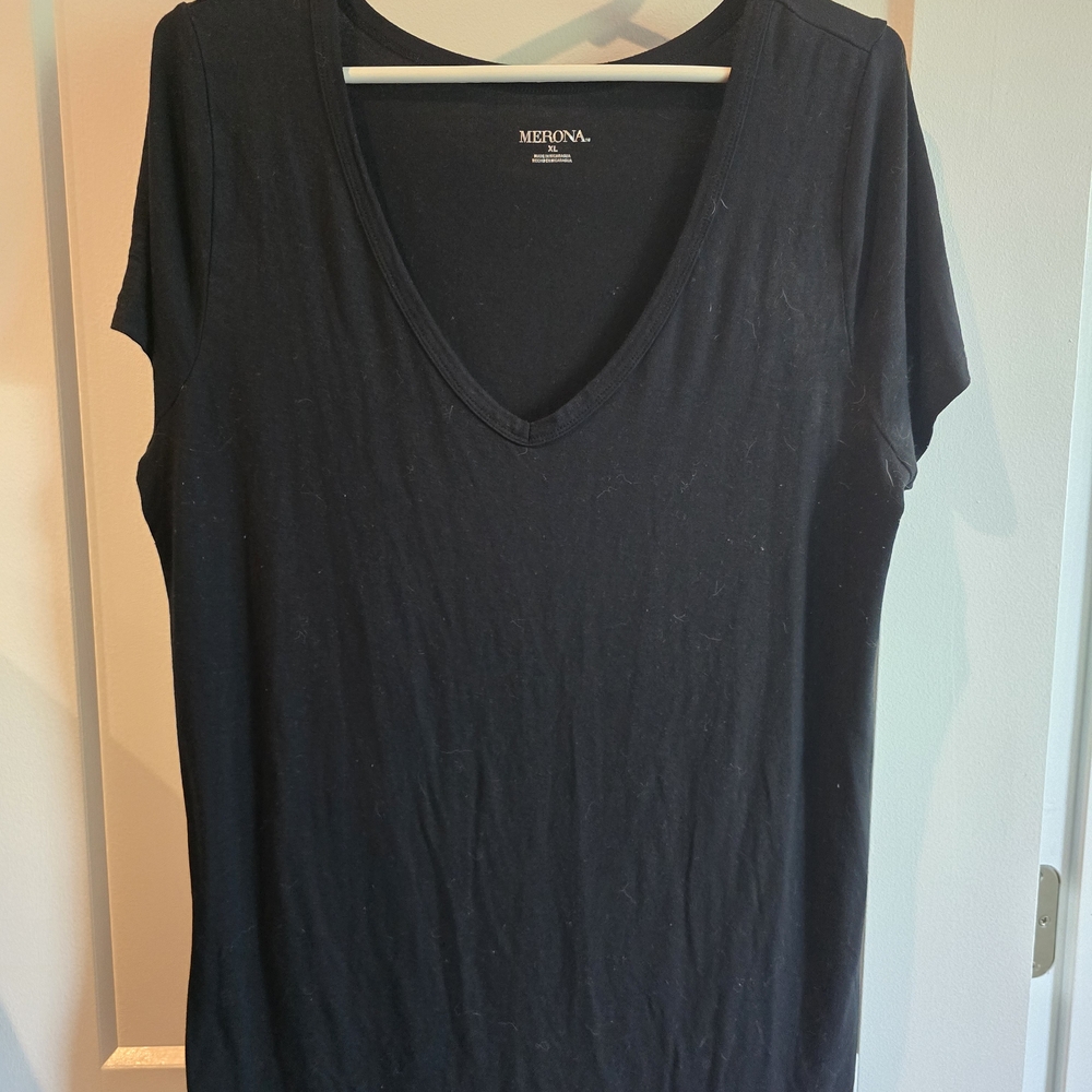 Merona Classic Black Short Sleeve V-Neck Tee